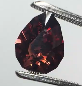 Zircon — Cherry Red Pear